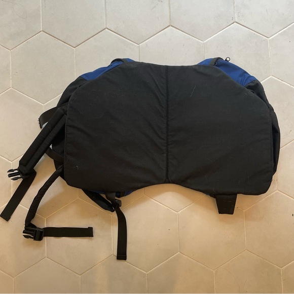 Saddlebag Style Dog Backpack - Picture 7 of 7